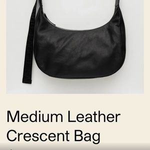 ISO MEDIUM LEATHER CRESCENT BAGGU BAG